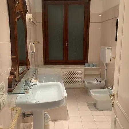 Lejlighed San Polo Corner Porzione Piano Nobile Venedig