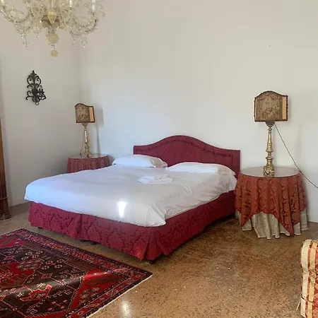 Appartement San Polo Corner Porzione Piano Nobile Venetië